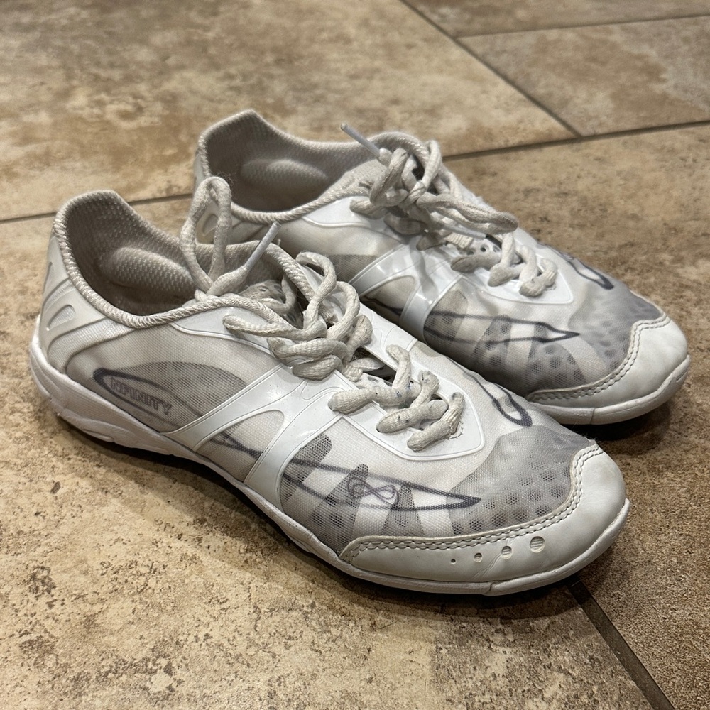 Nfinity Cheer Shoes Size 7